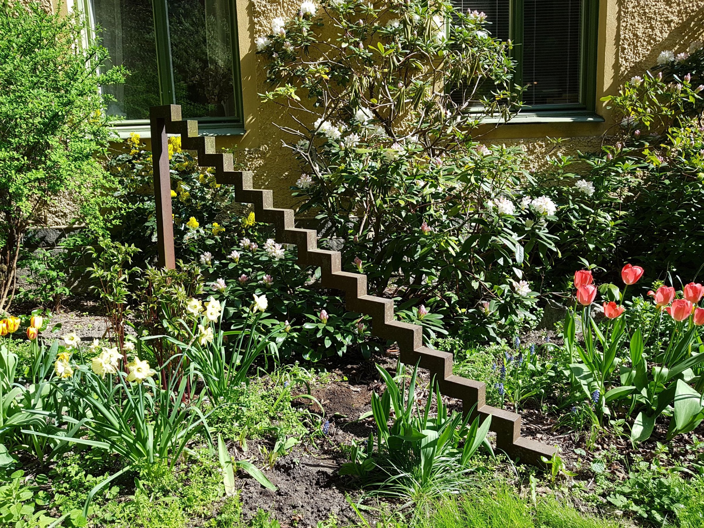 Grev Magnigatan 10, innergård, Stockholm