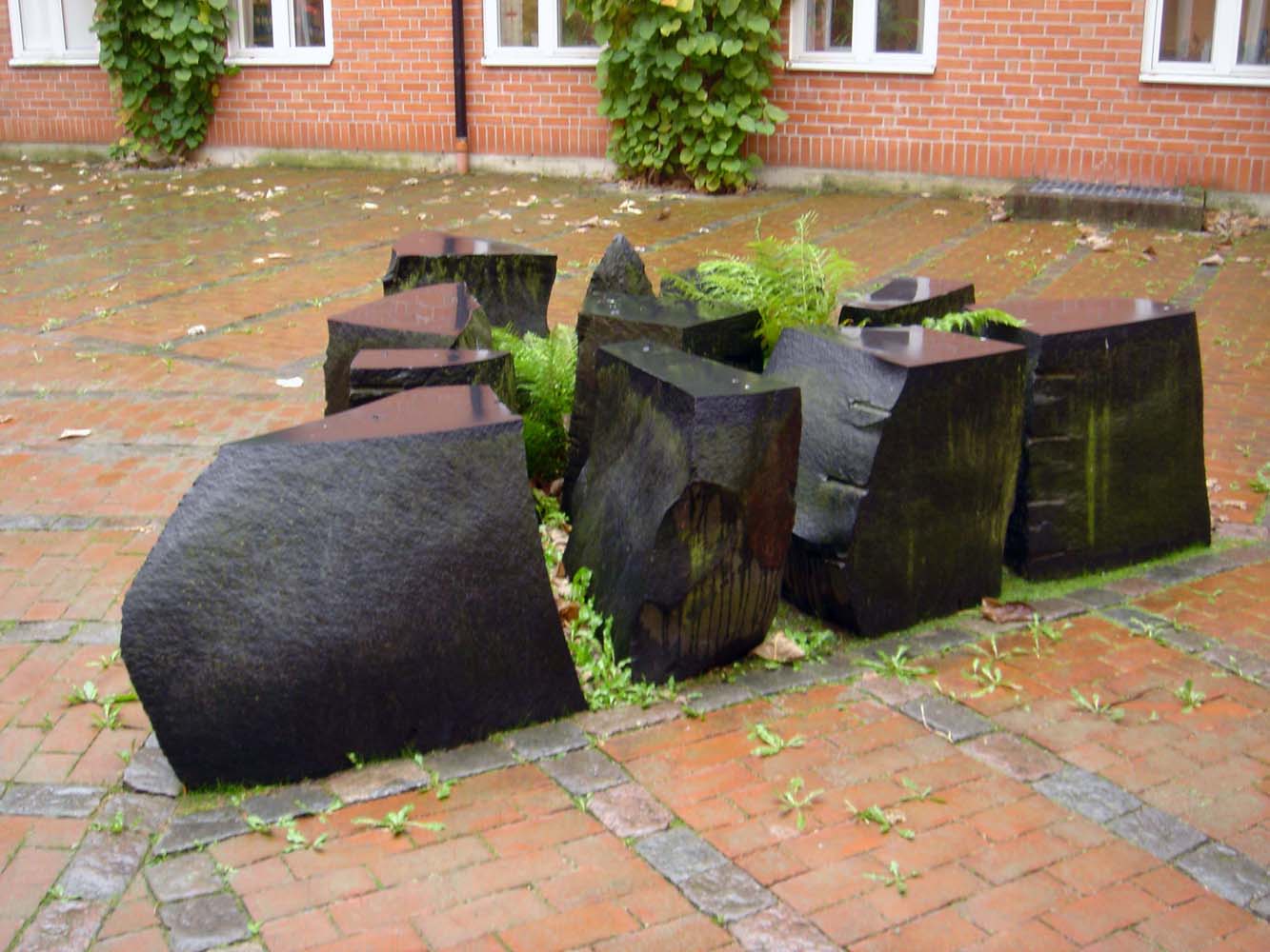 Länssjukhuset Vrinnevi – innergård Norrköping 1986