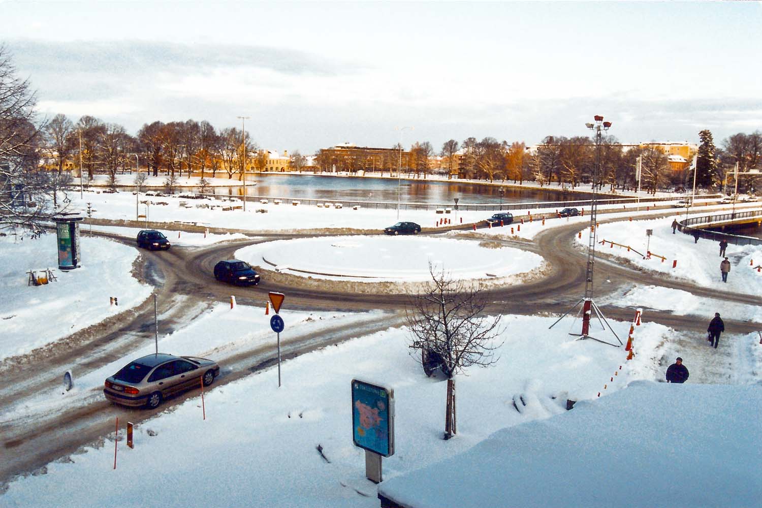 Eskilstuna rondellen 'Profilen' 2002