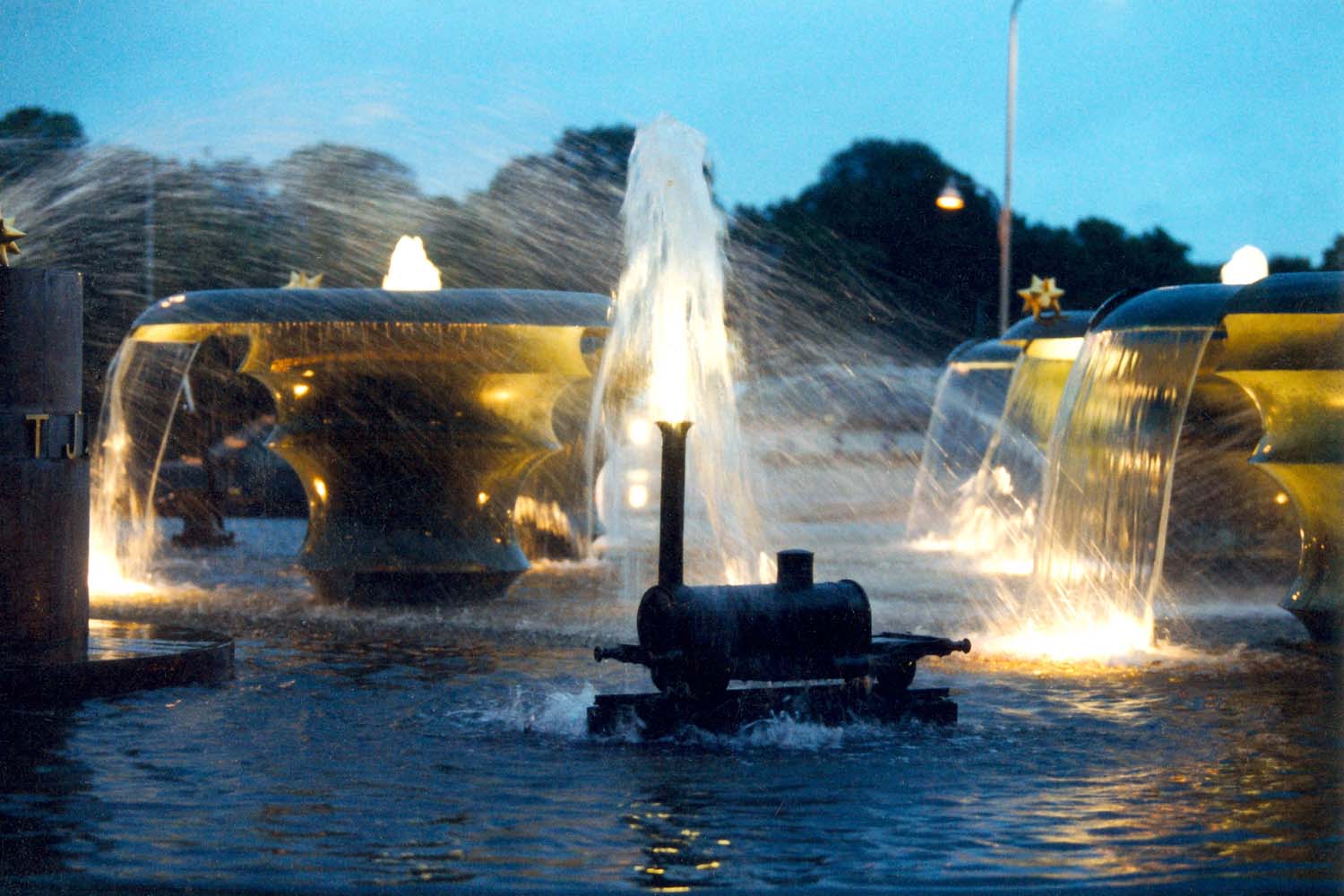 Eskilstuna rondellen 'Profilen' 2002