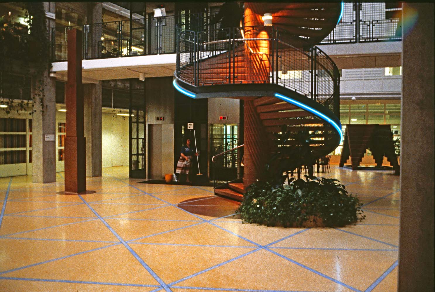 Riksbyggen Göta Ark Medborgarplatsen Stockholm 1984