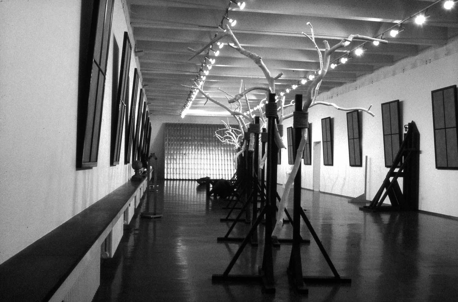 Kunstmuseum Luzern 'Live Show II' Schweiz 1977 — bild 6