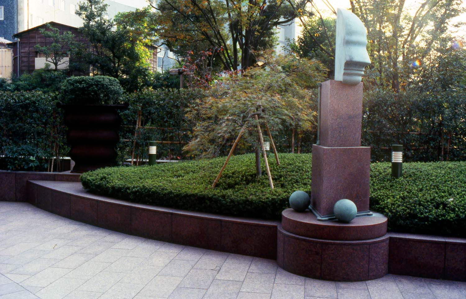 Sveriges Ambassad Tokyo 1990-91