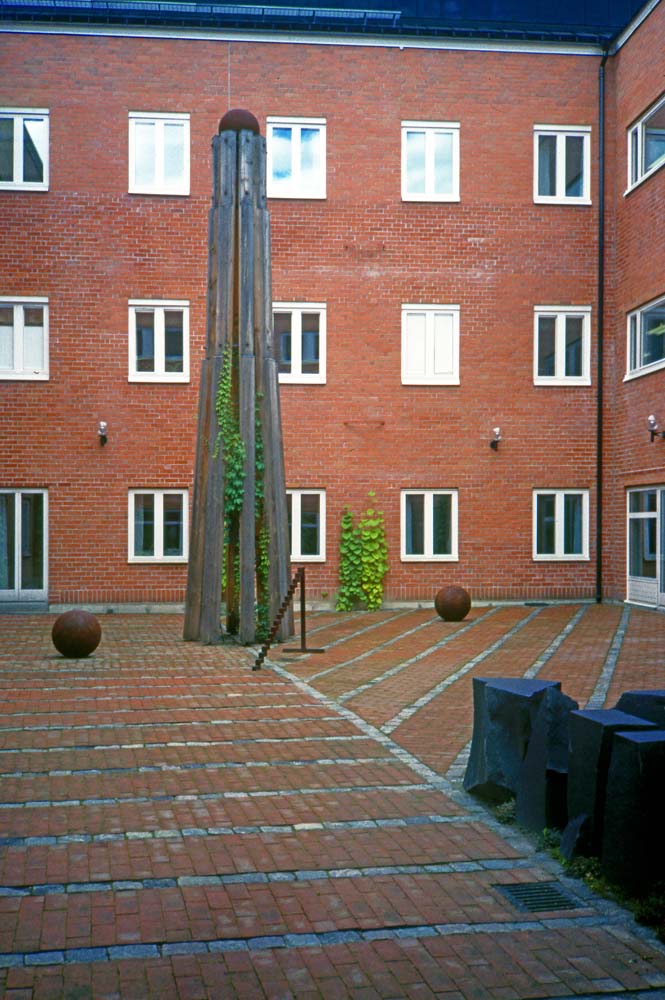 Länssjukhuset Vrinnevi – innergård Norrköping 1986
