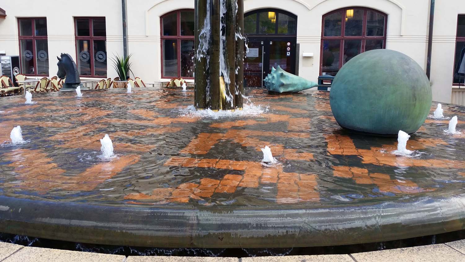 Cavallobrunnen, Resecentrum, Skövde, 1995