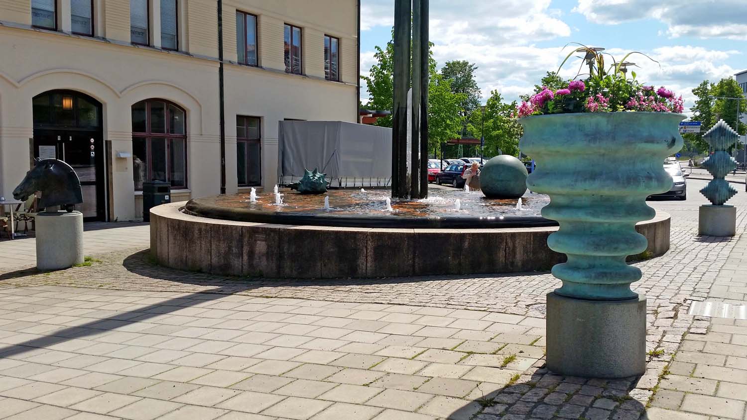 Cavallobrunnen, Resecentrum, Skövde, 1995