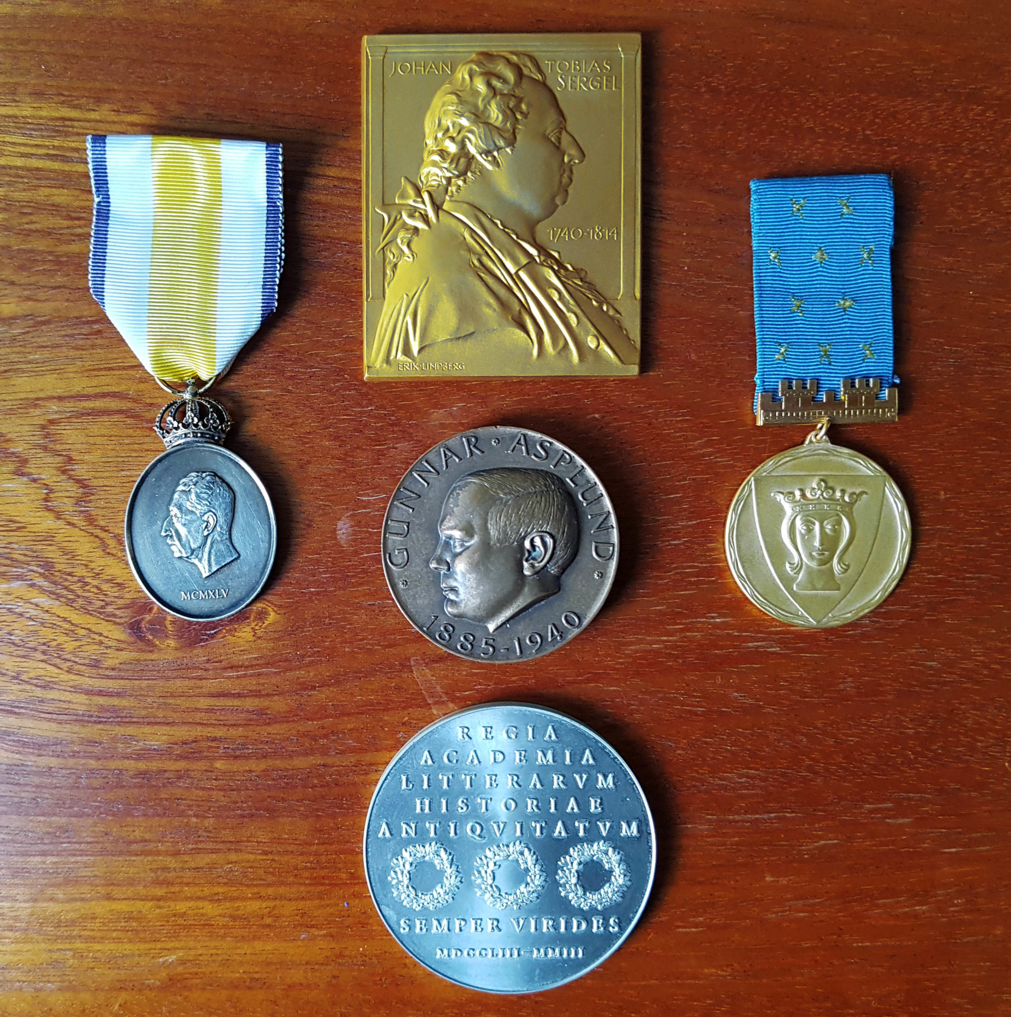 Medaljer åtsida